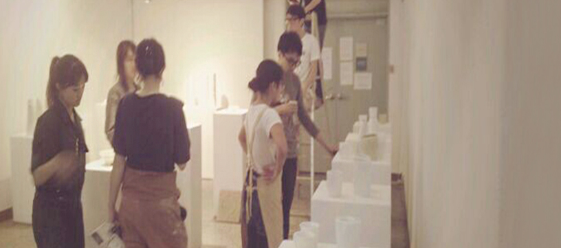 작가가 되기 위한 필수 코스인 졸업전시회를 준비하고 있습니다..