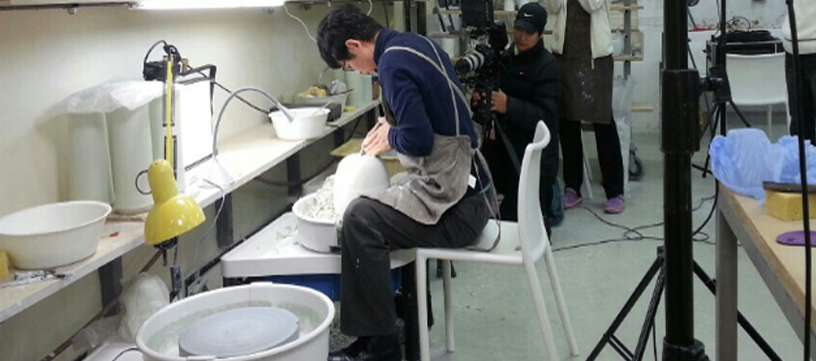 ‘독 짓는 젊은이’라 부를 수 있을까요? 