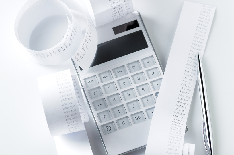 실용적이고 역동적인 소비자학의 세계로 도전하세요.