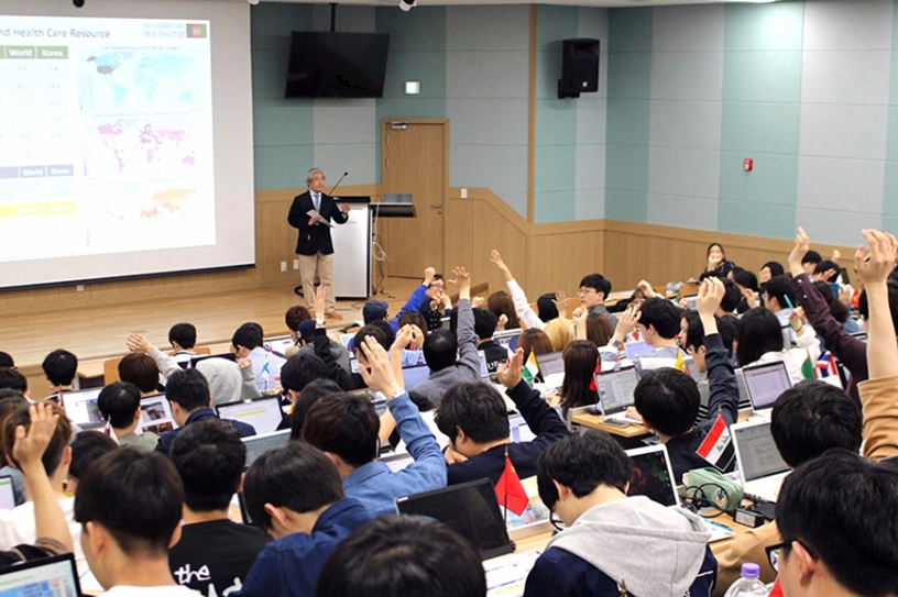 의사는 모르는 게 허용되지 않는 직업입니다, 수월성을 확보하는 것이 중요해요