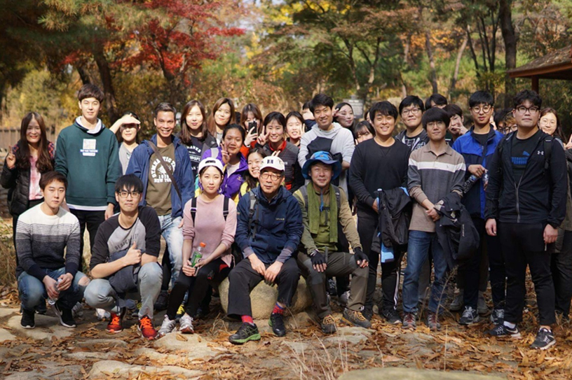 평생 스스로 만족하면서 역동적으로 학문하고 싶은 학생을 만나게 되길 기원합니다