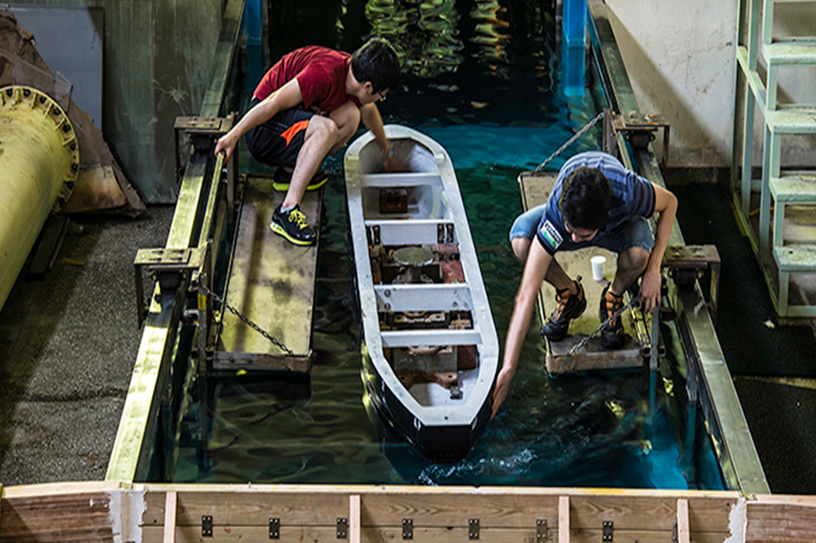 학과 차원에서 학부생 연구 프로그램을 운영하고 있습니다