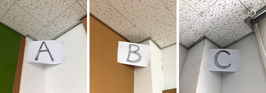 교실 천장에 붙여 놓은 좌표 A, B, C