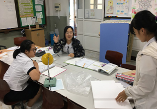 시골 중학교, 교실 정원은 3명!