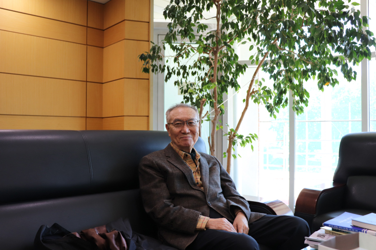 글을 이끌어가는 힘은 호기심에 있어요