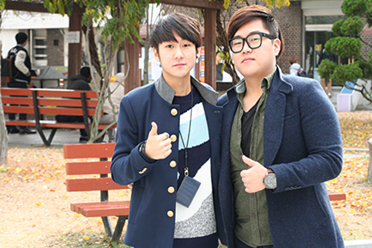 흔쾌히 인터뷰에 응한 김탁규(좌), 장재영(우) 학생